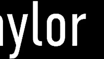 Beauty Charlee Chase and Taylor Raz's blowjob video