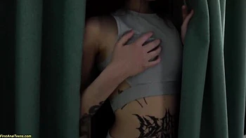 Rosy ladylove at threesome scene