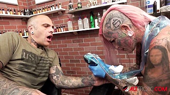 Cover-girl Sascha Ink's pawg action