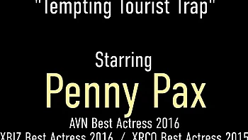 Sara and Penny's licking pussy clip