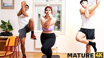 Melody Mynx's doggystyle trailer by Mature 4k