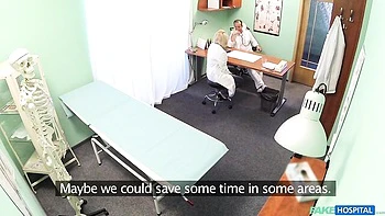 Funny model - curvy trailer - Fakehub