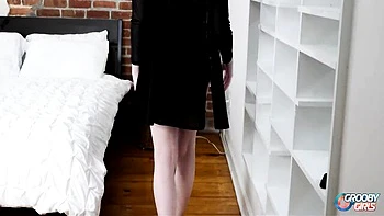 Beautiful tootsie - small tits smut - Grooby Girls