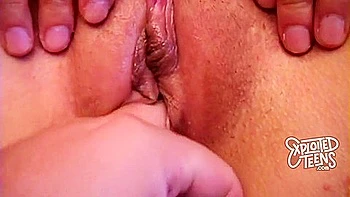 Tall Teenager 18+ With Puffy Nipples Gives A Oral Sex