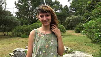 Sophia, 29 years old, sales assistant in Rouen! - Jacquie et Michel TV