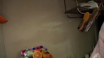 0010776_美女 おもらし 撮影などが含まれている