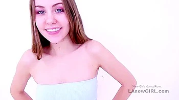 Hotest Teen 18+ Gets Her Tight Beaver Screwed In Studio