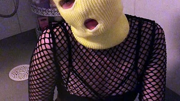 Brunette Solo Webcam Masturbation