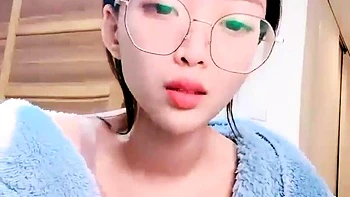 Cute Asian Chubby Teen Wild Dildo Masturbation