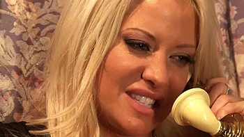 Cowgirl ft. Tia Cyrus: Blowjob, Missonary  Licking Porn