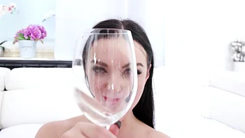 Lady Gang Comes To Taste African Iv515