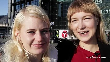 Auf einer Fahrt mit dem Ersties Zug