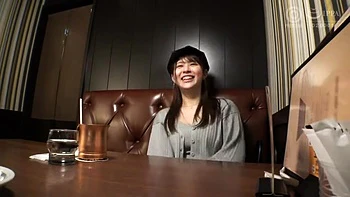 Eカップ美女が長めのディープキスして男の乳首舐めや手コキフェラのスローなハメ撮り