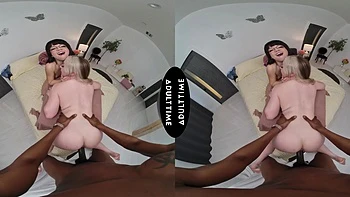 Isiah Maxwell and Eva Nyx are having a threesome with the sexy Mochi Mona