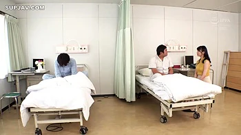 Japanese Babe having sex at the hospital ward
