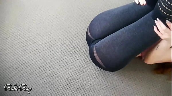 Fit Gym Babe wants a good creampie while doing her stretching