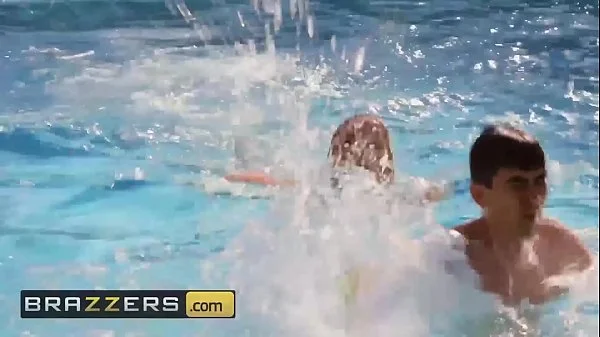 (Nicolette Shea, Savannah Bond, Jordi El Nino Polla) - Big Tits Save Lives - Brazzers