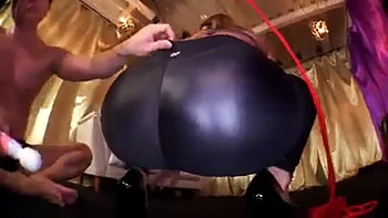 00981,A female voice leaks out in pleasure