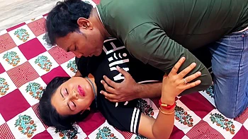 Cable Operator Doing Hardcore Sex With A Hot Tight Pussy Bhabhi When The Cable Line Came Tobe Fixed