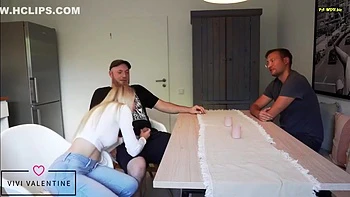 Vivi Vallentine - Cuckold - Er Fickt Mich Vor Deinen Augen