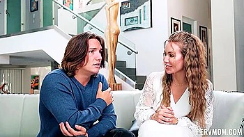 Chloe Rose Meet My New Girlfriend