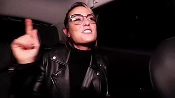 Josh's announcement to his mother - Jacquie et Michel TV