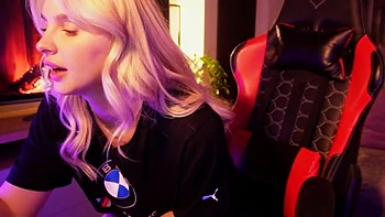 U C : Blonde, Fansly  Small Tits Porn