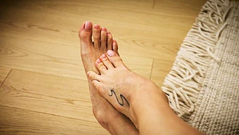 Redhead Babe Audrey Reid Fucked After Feet Worshipping