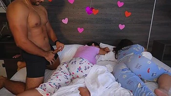 Hot Latina Teen Jenifer Play Removes Condom For Creampie