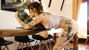 Lesbian Anal Sex Extreme - Tattooed Girls Anuskatzz & Eden Ivy Squirting with Toys and Gapes