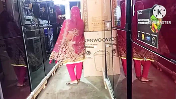 Midnight Secret Meet with Boyfriend - Indian College Girl First Time Hardcore Sex