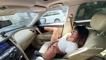 Michy Squirts In My Car