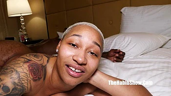 BLACK ON BLACK PORN VIDEO... THE SEXY PHAT BOOTY THICKASSDAPHNE FUCKS JAY BANGHER: Porn