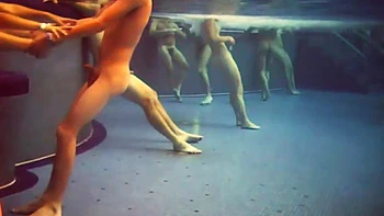 Pool Impressions voyeur