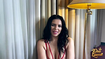 Kira Queen Visits Lonely Man’s Place And Treats Him With Her