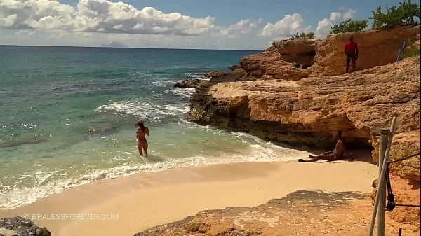 Being naked and slutty on the beach with onlookers