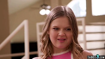 Stepbro Made His Young Stepsister Squirt With Coco Lovelock