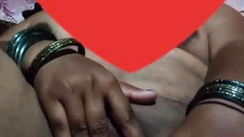 Desi Indian Bhabhi Fingaring Whit Cucumber So Hard Fucked Pussy Pumping Pussy