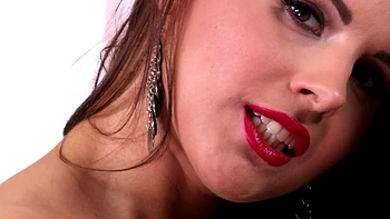 How Stunning her Stems