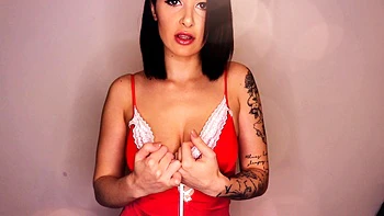 Big titty babe Layla Rose solo dildo masturbation