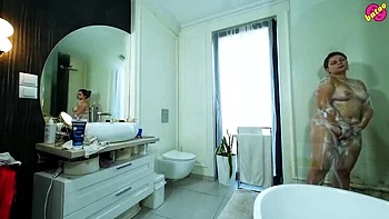 Amateur MILF Seduces Him with Butt Plug Anal Doggystyle Fuck