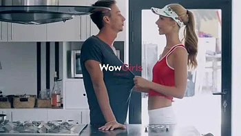 Krystal bläst und wird Doggy gefickt – lesbisches Fansly