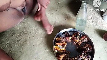 Desi Bhabhi Ne Daru Pikar Land Chusa