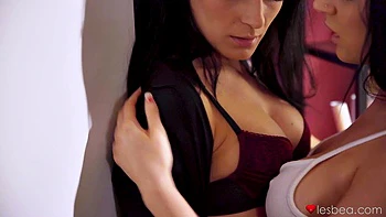 Sapphic Pleasures in Afternoon