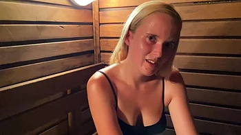 Mark Pirson fucked his girlfriend with huge natural tits in the pool