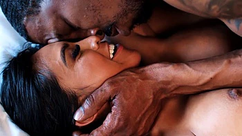 Ember Snow - Up Close With Ember Snow - Upclose