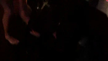 Milf brune gros plan et éjac hardcore