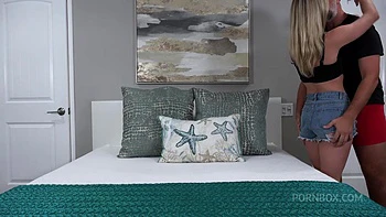 El gran pene de Keiran Lee lamido por pequeña porrista