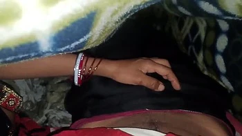 Indian Soni Bhabhi Hot Milf Sucks Big Black Cock and Eats Cum