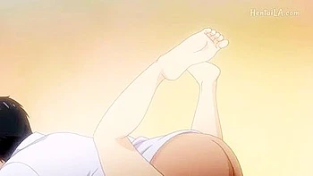 Молодая японка лижет сиськи и получает кремпай